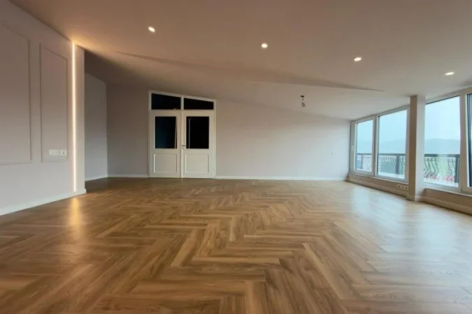 Tirane, shitet apartament duplex 2+1+Aneks+Ballkon Kati 10, 214 m² 650.000 € (Shallvaret)