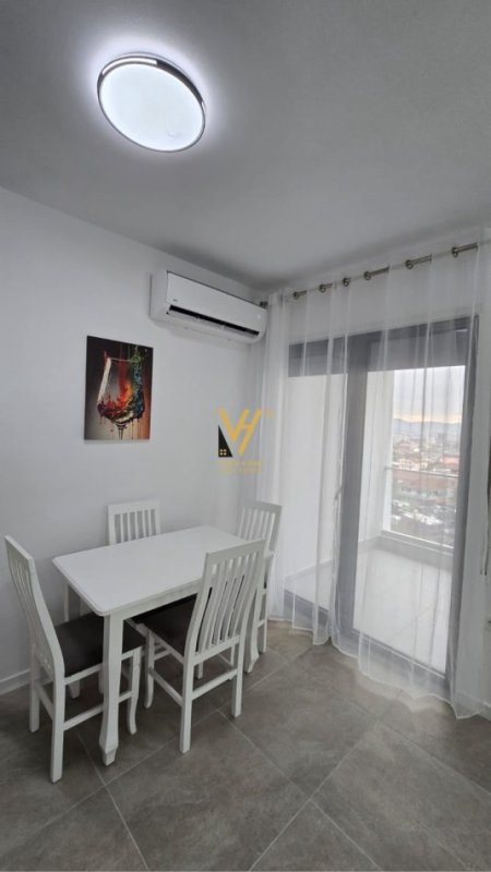 Tirane, jepet me qera apartament 1+1+Ballkon Kati 5, 68 m² 500 € (PORCELAN)
