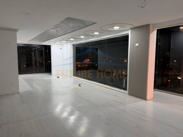 Tirane, shitet ambjent biznesi Kati 1, 72 m² 250.000 € (21 Dhjetori)