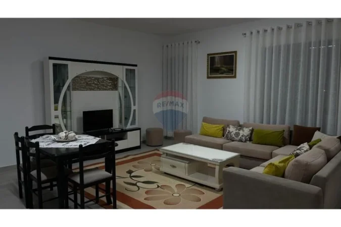 Tirane, jepet me qera apartament 2+1 , 112 m² 50.000 € (Dritan Hoxha)