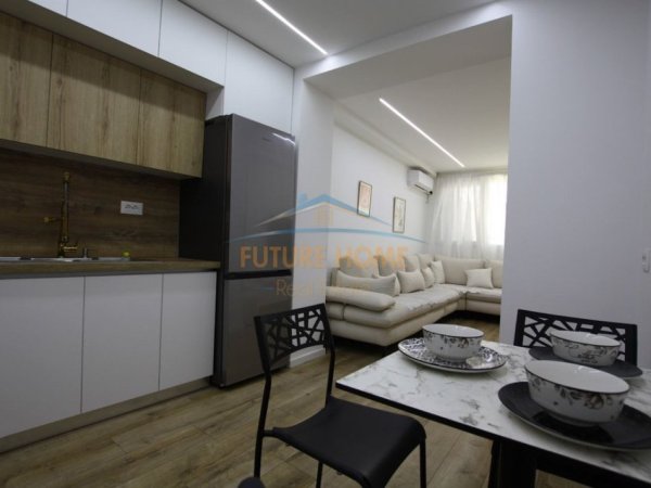 Tirane, jepet me qera apartament 1+1 Kati 0, 63 m² 650 € (21 Dhjetori)