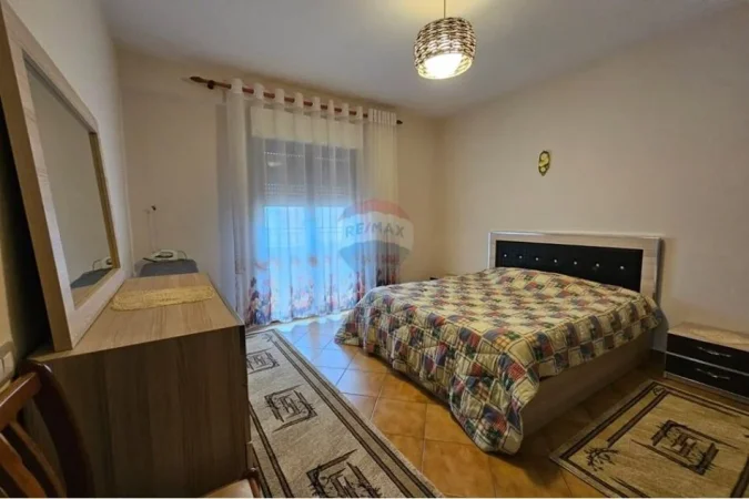 Tirane, jepet me qera apartament Kati 8, 107 m² 700 € (komuna e parisit)