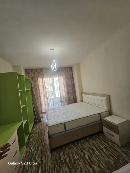 Tirane, jepet me qera apartament 1+1 Kati 3, 450 € 