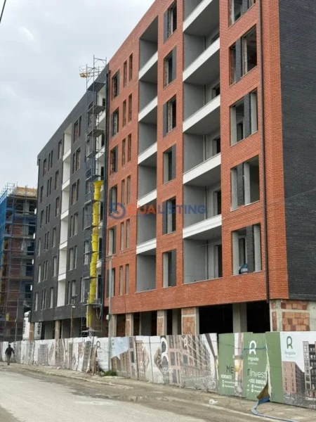 Tirane, shitet apartament 2+1 , 106 m² 140.000 € (Paskuqan)