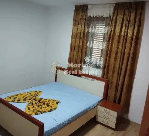 Tirane, jepet me qera shtepi 2+1 Kati 0, 75 m² 350 € (Senatoriumi)