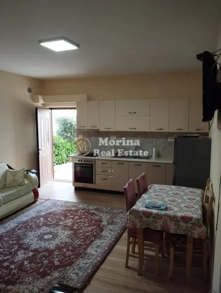 Tirane, jepet me qera shtepi 2+1 Kati 0, 75 m² 350 € (Senatoriumi)