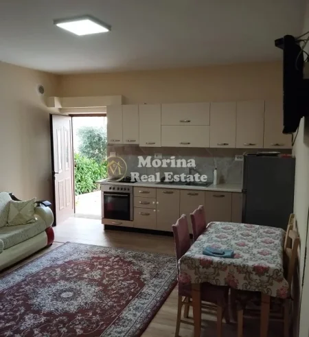 Tirane, jepet me qera shtepi 2+1 Kati 0, 75 m² 350 € (Senatoriumi)