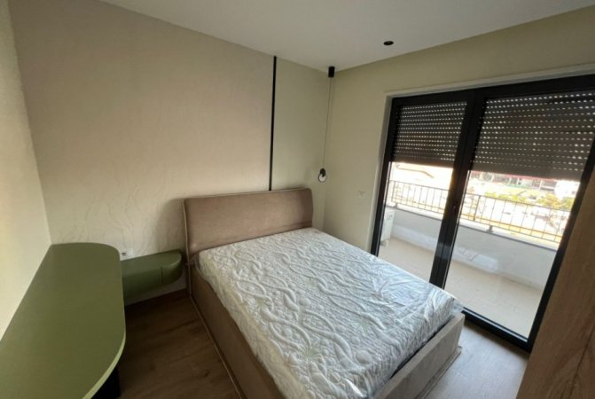 Tirane, jepet me qera apartament 1+1 Kati 6, 55 m² 720 € (Rruga Karl Gega)