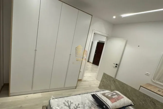 Tirane, jepet me qera apartament 1+1 Kati 1, 55 m² 650 € (Zogu i Zi)