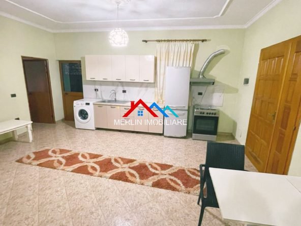 Tirane, jepet me qera apartament 2+1+Ballkon Kati 2, 100 m² 394 € (RRUGA SOKRAT MIHO,ASTIR)
