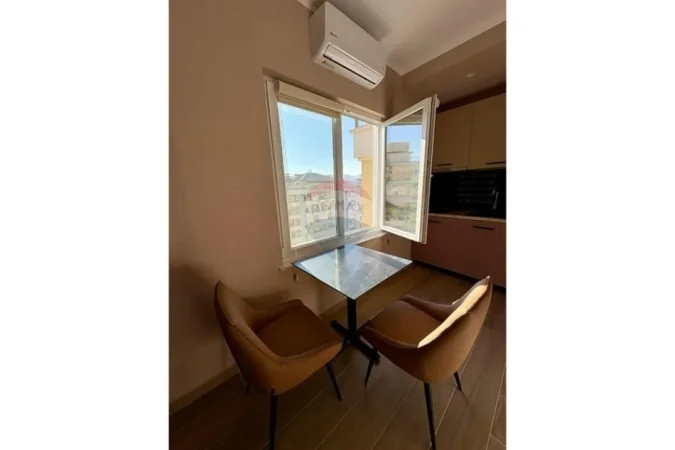 Tirane, shitet garsonier 1+1 Kati 8, 61 m² (myslym shyr)