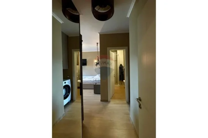 Tirane, shitet garsonier 1+1 Kati 8, 61 m² (myslym shyr)