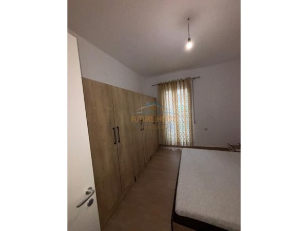 Tirane, jepet me qera apartament 2+1+Ballkon Kati 1, 112 m² 700 € (Rezidenca Rainbow, Don Bosko)