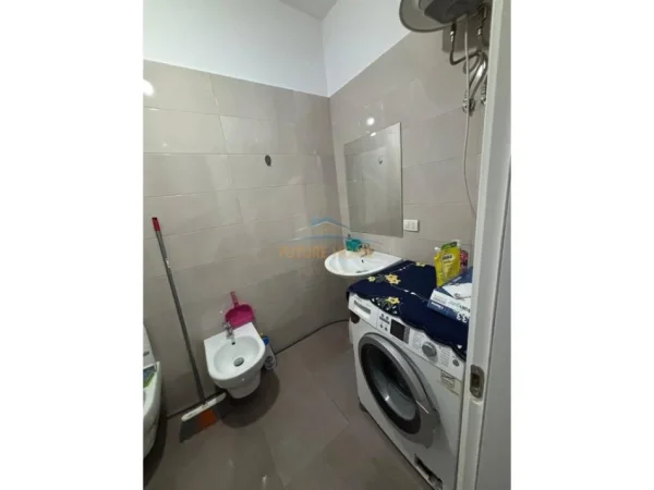 Tirane, jepet me qera apartament 2+1+Ballkon Kati 1, 112 m² 700 € (Rezidenca Rainbow, Don Bosko)