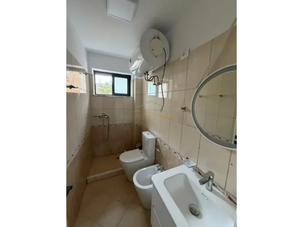 Tirane, jepet me qera apartament 1+1 Kati 3, 53 m² 600 € 