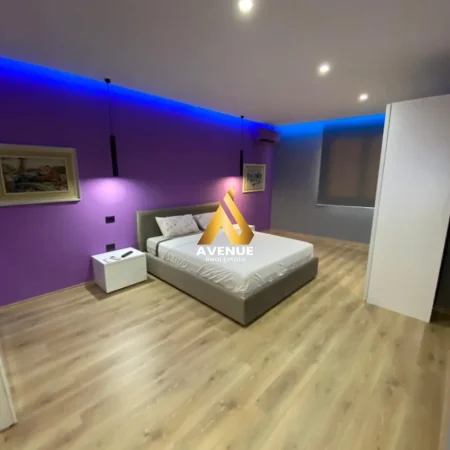 Tirane, jepet me qera apartament 2+1+Ballkon Kati 6, 100 m² 650 € (Mikel maruli)