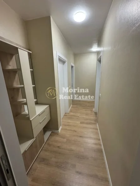 Tirane, jepet me qera apartament 2+1 Kati 5, 82 m² 600 € (Univers City)