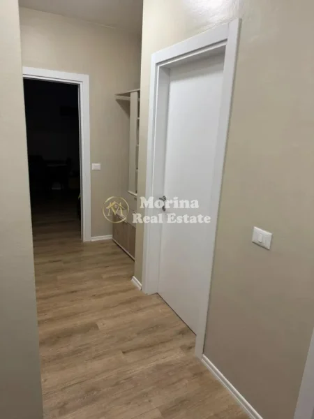 Tirane, jepet me qera apartament 2+1 Kati 5, 82 m² 600 € (Univers City)