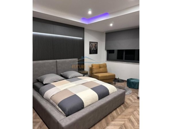 Tirane, shiten 3 Garsoniere , Kati 3, 100 m² 420.000 € (MYSLYM SHYRI)