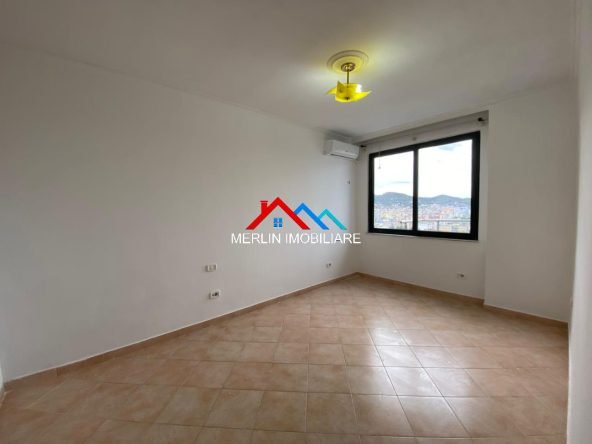 Tirane, jepet me qera zyre Kati 11, 143 m² 1.500 € (RRUGA ASTRIT BALLUKU,MYSLYM SHYRI)