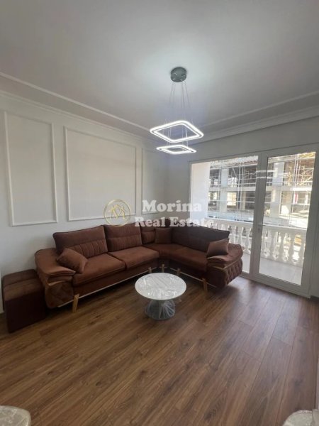 Tirane, jepet me qera apartament 1+1 Kati 3, 72 m² 350 € (Paskuqan)