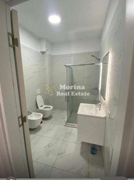 Tirane, jepet me qera apartament 1+1 Kati 3, 72 m² 350 € (Paskuqan)