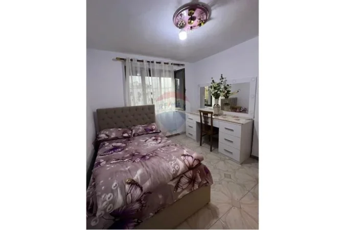 Tirane, jepet me qera apartament 2+1 , 73 m² 650 € (Mine Peza)