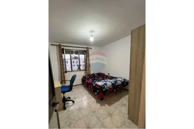 Tirane, jepet me qera apartament 2+1 , 73 m² 650 € (Mine Peza)