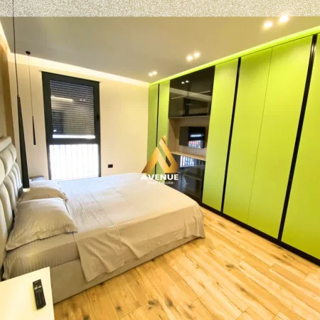 Tirane, jepet me qera apartament 2+1+Ballkon Kati 9, 110 m² 1.500 € (Liman kaba)