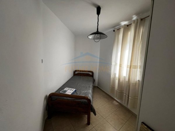 Shqiperi, jepet me qera apartament 2+1 Kati 5, 80 m² 450 € (LAPRAKE)