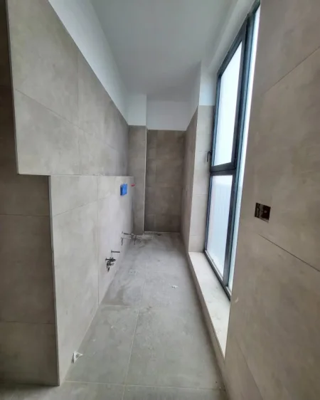 Tirane, shitet apartament 1+1 , 76 m² 120.000 € (pranë Bulevardit të Ri)