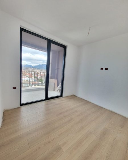 Tirane, shitet apartament 1+1+Ballkon Kati 9, 76 m² 120.000 € (Bulevardi i Ri)