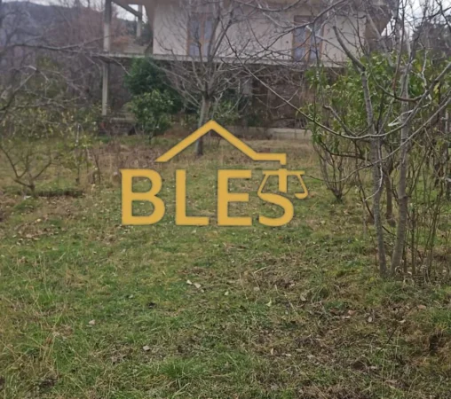 Tirane, shitet shtepi 3 Katshe (Ibe e Poshtme)