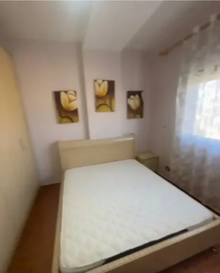 Tirane, jap me qera apartament 2+1+Ballkon , 90 m² 500 € (Laprak)