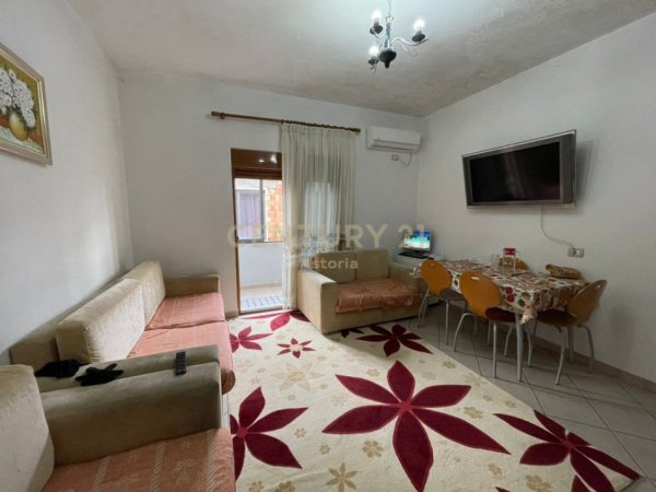 Tirane, shitet Vile , 313 m² 315.000 € (astir)
