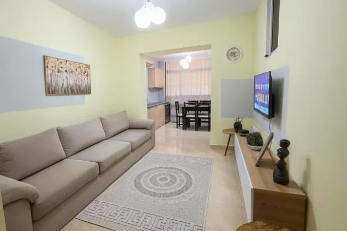 Tirane, jepet me qera 2+1 Kati 2, 70 m² 640 € (Qender)