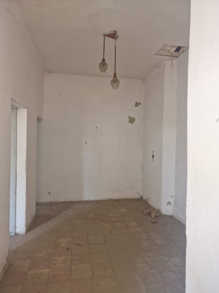 Shitet, Shtepi Private+Truall, 1Maj, Fier