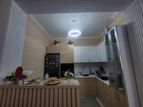 Tirane, shitet apartament 2+1 Kati 0, 100 m² 135.000 € 