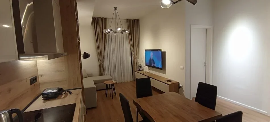 Tirane, jepet me qera apartament 1+1 Kati 5, 53 m² 480 € (Rruga Ali Demi)
