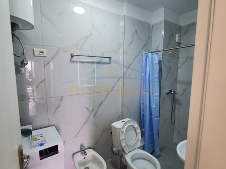 Tirane, jepet me qera apartament 2+1 Kati 3, 500 € (Shkoze)
