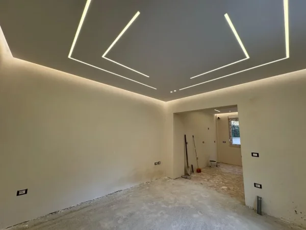 Tirane, jepet me qera Vile , 2.100 € (Rruga e Kavajes)