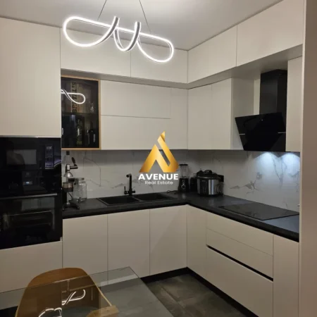 Tirane, shitet apartament 2+1+Ballkon Kati 1, 113 m² 375.000 € (Haxhi kika)