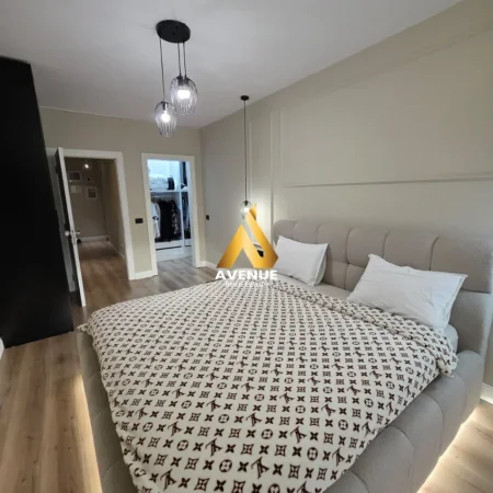 Tirane, shitet apartament 2+1+Ballkon Kati 1, 113 m² 375.000 € (Haxhi kika)