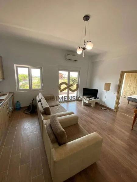 jepet me qera apartament , 60 m² 360 € (farke)