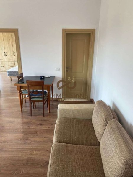 jepet me qera apartament , 60 m² 360 € (farke)