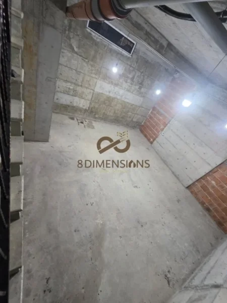 Tirane, jepet me qera magazine Kati 0, 220 m² 2.000 € (Pallatet Cabej)