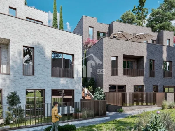 Tirane, shitet apartament 2+1 , 204 m² 378.220 € (NË MJULL – BATHORE, 5 MIN NGA TEG)