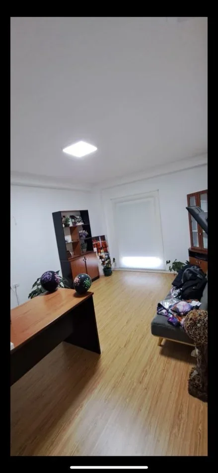 Jepet me Qira Apartament 1+1 bosh tek Rruga Panorama (Kompleksi Grunstein),  550 €uro