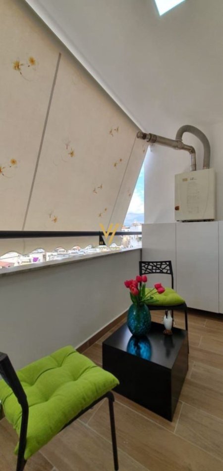 Tirane, jepet me qera apartament 2+1+Ballkon Kati 6, 95 m² (RRUGA E KOSOVAREVE)