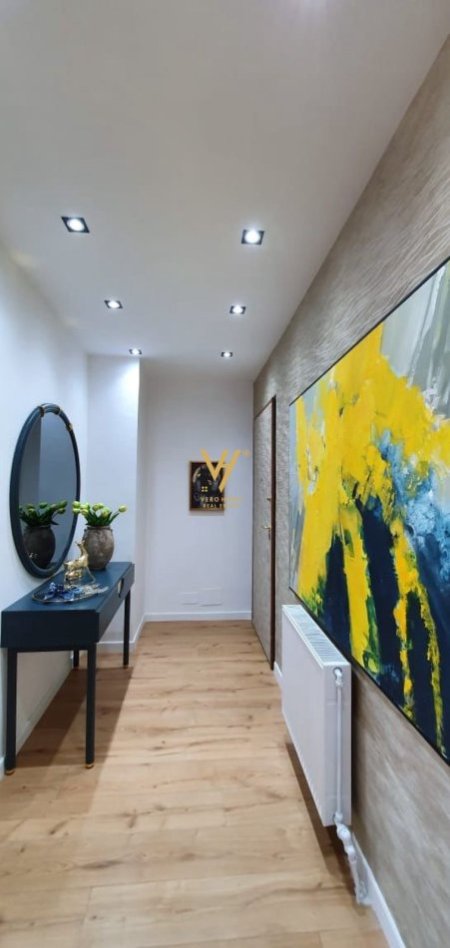 Tirane, jepet me qera apartament 2+1+Ballkon Kati 6, 95 m² (RRUGA E KOSOVAREVE)